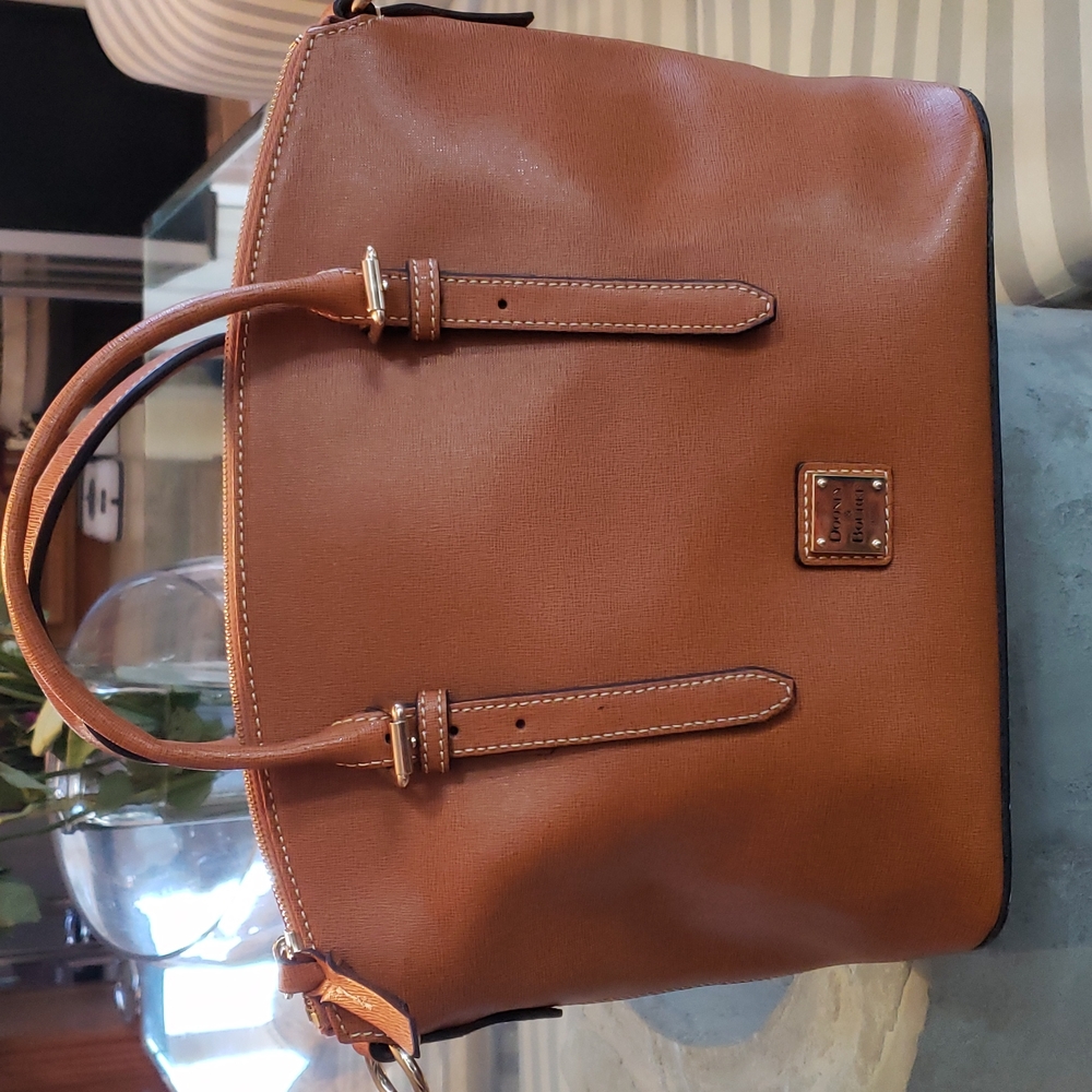 Dooney & Bourke light brown orangey tan